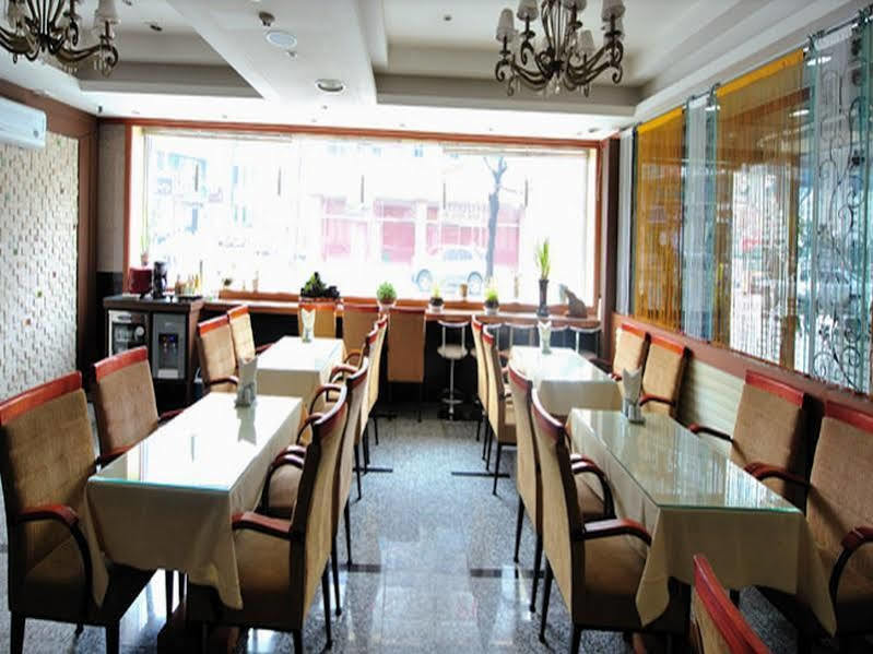 Fiore Hotel Kumi Kültér fotó