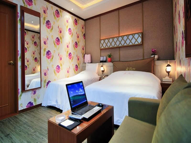 Fiore Hotel Kumi Kültér fotó