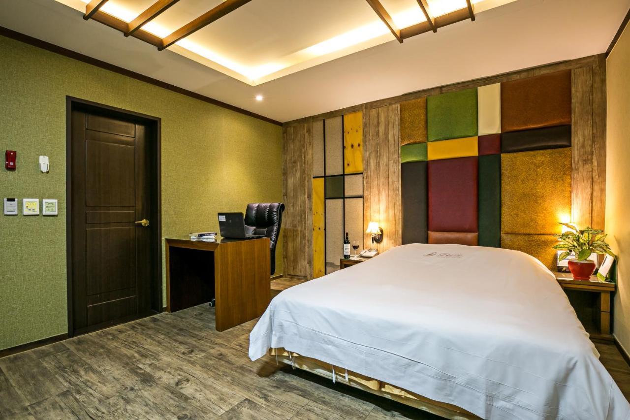 Fiore Hotel Kumi Kültér fotó