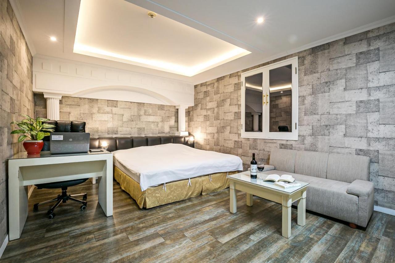 Fiore Hotel Kumi Kültér fotó